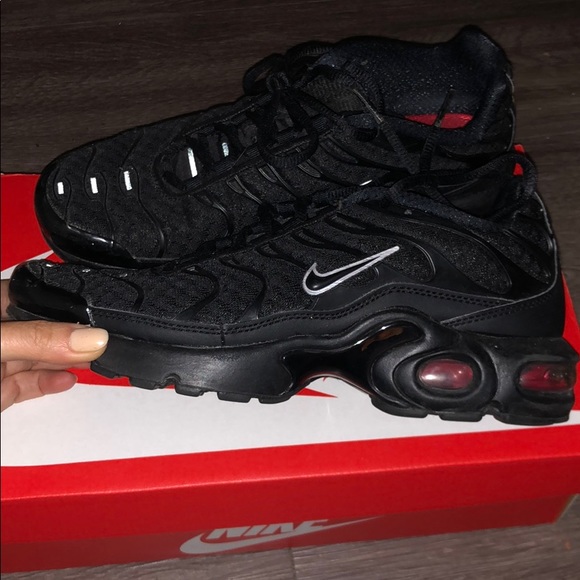 nike tn black reflective